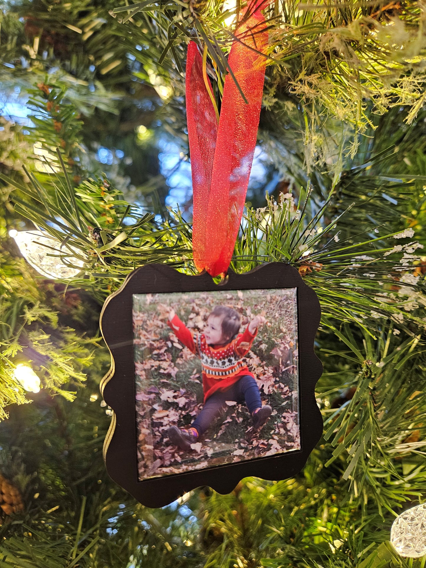 2x2 Wooden Ornament Frame with Custom Photo Magnet